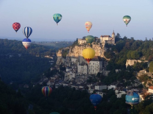 Rocamadour tỏa sáng trên thung lũng Alzou - 10