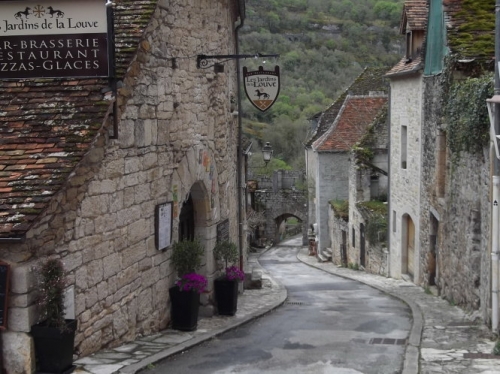 Rocamadour tỏa sáng trên thung lũng Alzou - 4