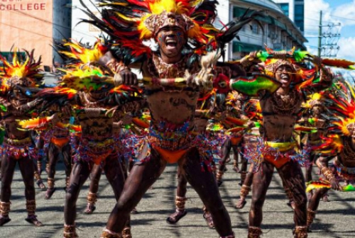 Rực rỡ sắc màu lễ hội Dinagyang - 3