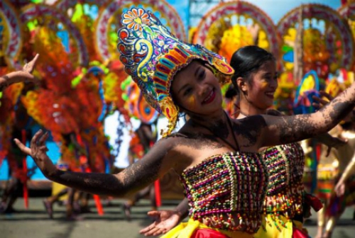 Rực rỡ sắc màu lễ hội Dinagyang - 5