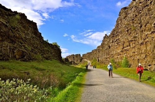 Sống núi giữa Đại Tây Dương ở Iceland - 7