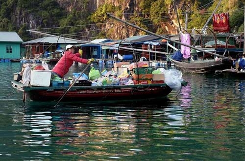 Thăm làng chài đẹp nhất thế giới ở vịnh Hạ Long - 5