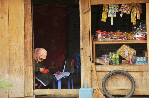 Thăm làng dệt lanh độc đáo trên cao nguyên đá - 11