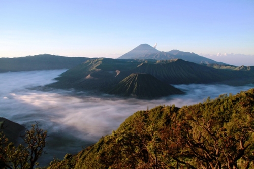 Thử sức leo núi lửa Bromo ở Indonesia - 3