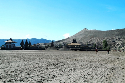 Thử sức leo núi lửa Bromo ở Indonesia - 7