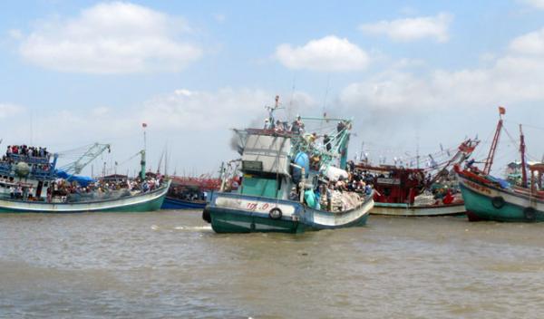 tung bung le hoi nghinh ong song doc - 5 Tưng bừng lễ hội Nghinh Ông Sông Đốc - 5